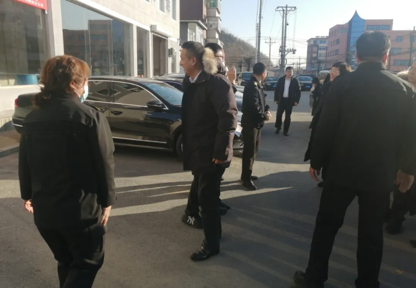 鞍勤集團黨委下基層、聽民意，助推企業(yè)高質(zhì)量發(fā)展